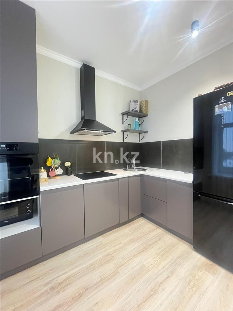 Продажа 2-комнатной квартиры, 70 м², пр. Строителей, дом  33/4 в Караганде - фото 6