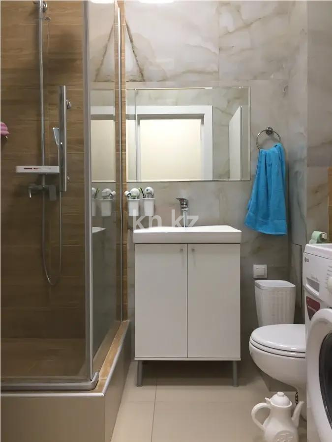 Продажа 2-комнатной квартиры, 65 м², пр. Абая, дом  11/1 в Астане - фото 4