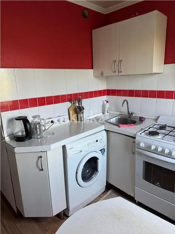 Продажа 3-комнатной квартиры, 60 м², ул. Алиханова, дом  18 в Караганде - фото 4