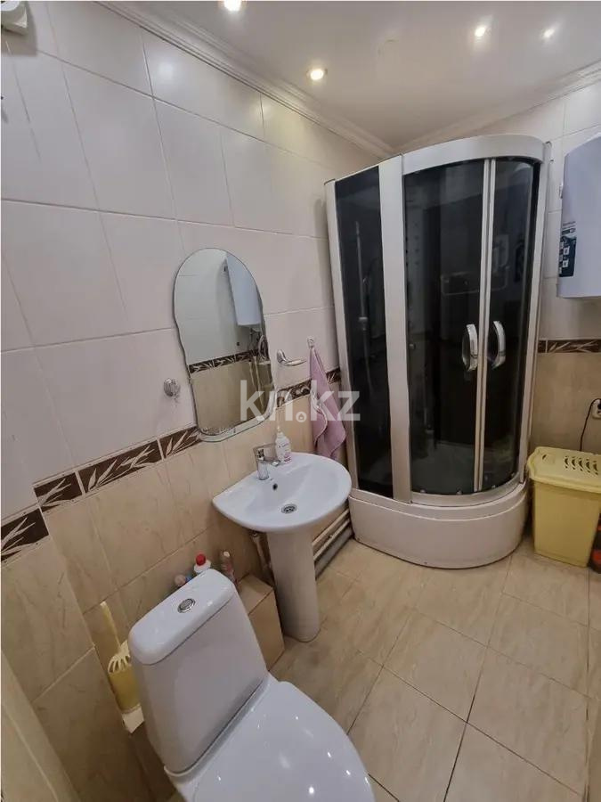 Продажа 3-комнатной квартиры, 60 м², мкр-н 19, дом  45а в Караганде - фото 4