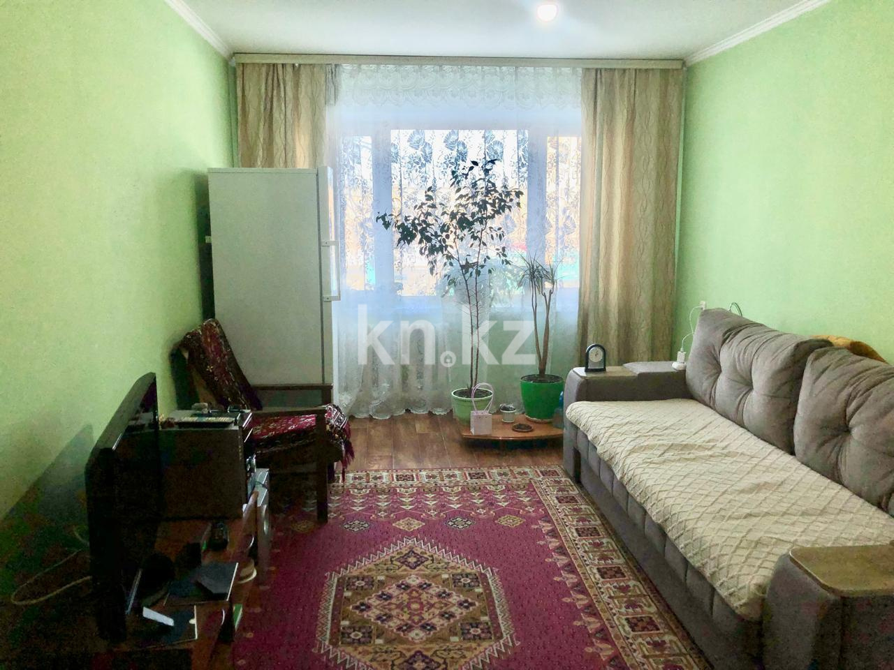 Продажа 3-комнатной квартиры, 63 м², 14-й мкр. в Караганде