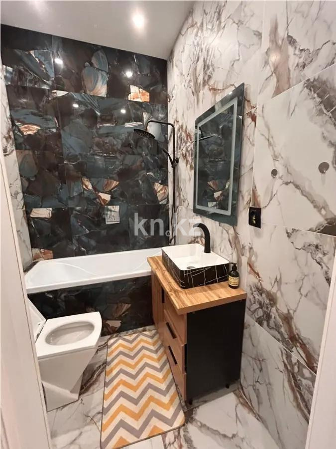 Продажа 2-комнатной квартиры, 40.5 м², ул. Утеген батыра, дом  11д в Алматы - фото 4