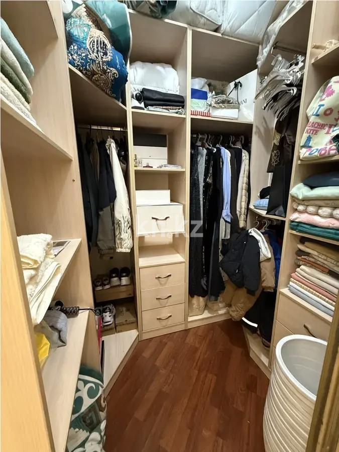 Продажа 3-комнатной квартиры, 102 м², мкр-н Керемет, дом  7/25 в Алматы - фото 7