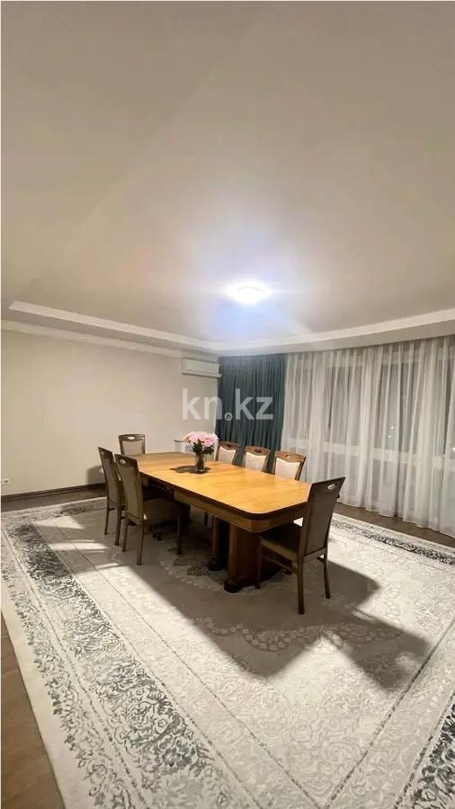 Продажа 5-комнатной квартиры, 210.6 м² в Астане - фото 2