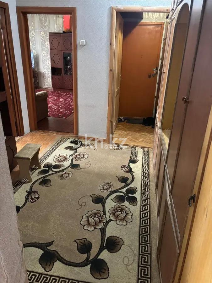 Продажа 3-комнатной квартиры, 64 м², ул. Таттимбета, дом  13 в Караганде - фото 5