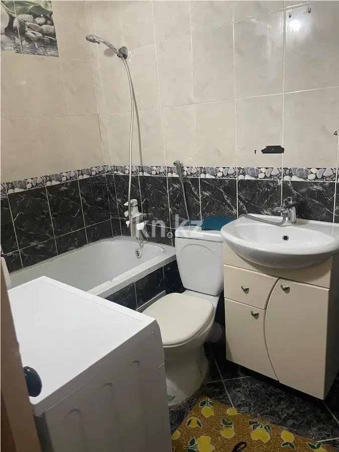 Продажа 2-комнатной квартиры, 40 м², пр. Тауелсыздык, дом  28 в Астане - фото 4