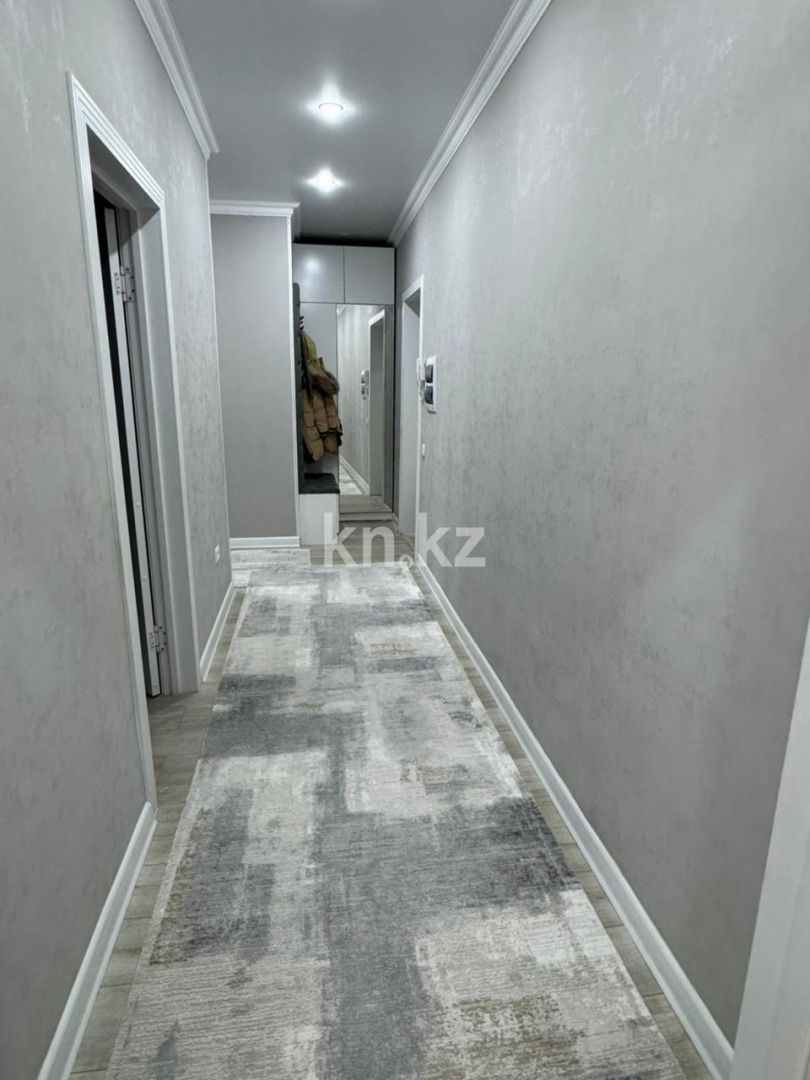 Продажа 2-комнатной квартиры, 60 м², ул. Муканова, дом  82 в Караганде - фото 6