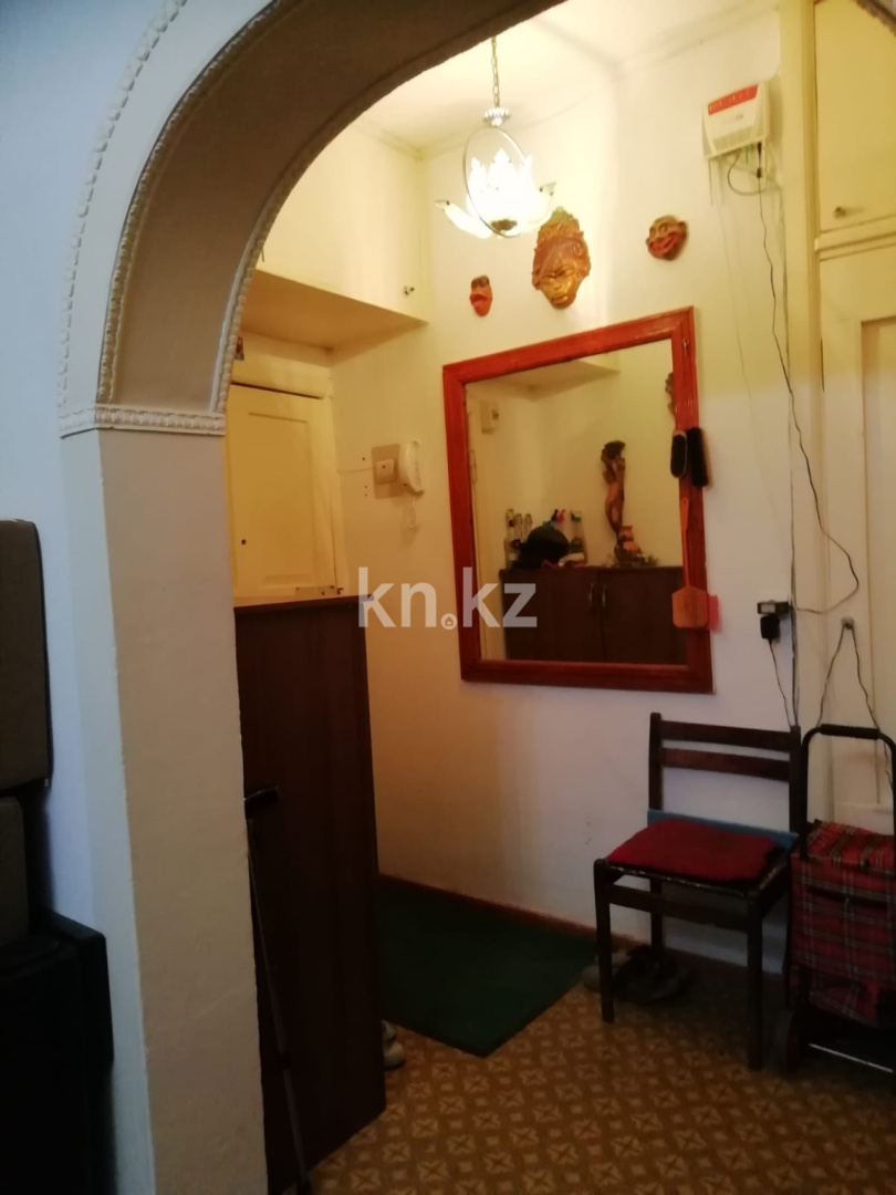 Продажа 4-комнатной квартиры, 80 м², Толе би, дом  100 в Таразе - фото 5