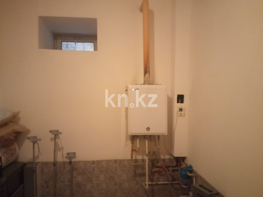 Продажа 7-комнатного дома, 300 м², Попова, дом  58 в Таразе - фото 25