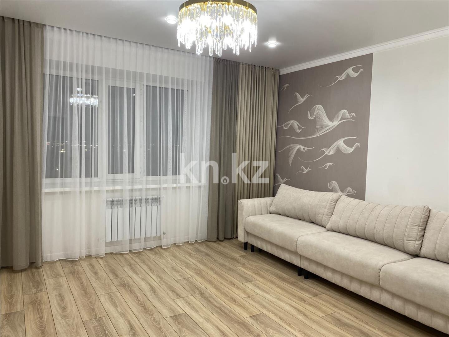 Продажа 4-комнатной квартиры, 100 м² в Караганде