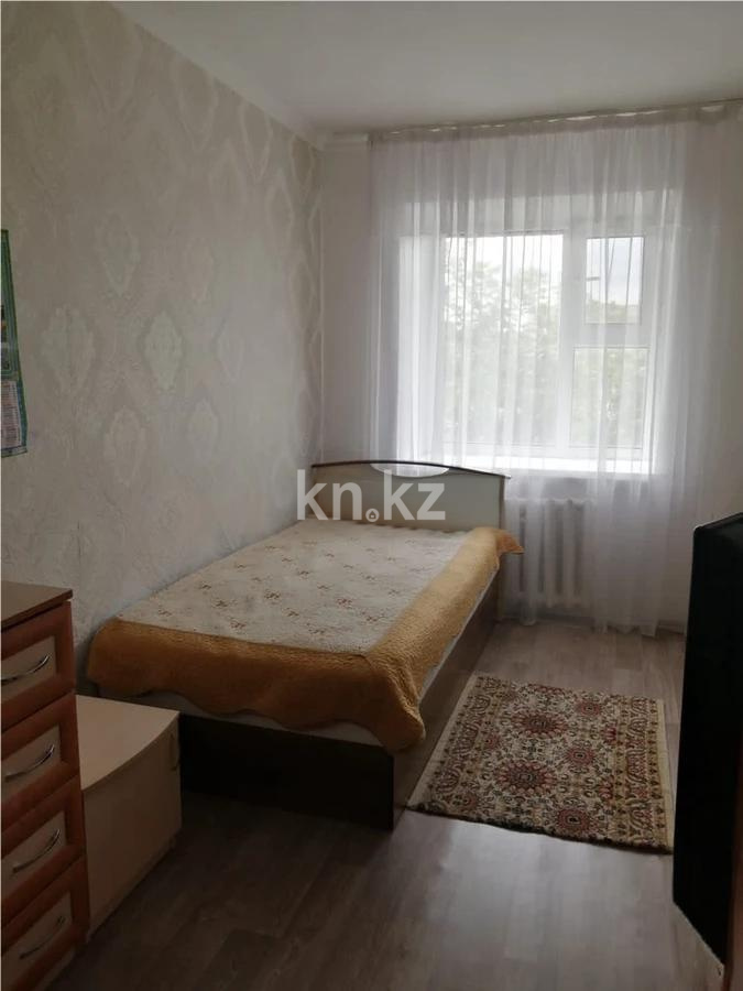 Продажа 3-комнатной квартиры, 56 м², 11 квартал, дом  7 в Караганде - фото 3