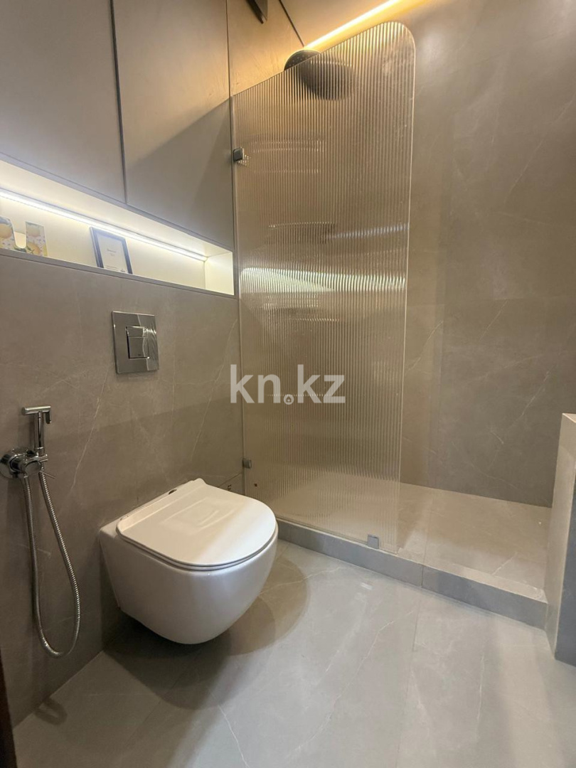 Продажа 4-комнатной квартиры, 111.6 м² в Алматы - фото 17