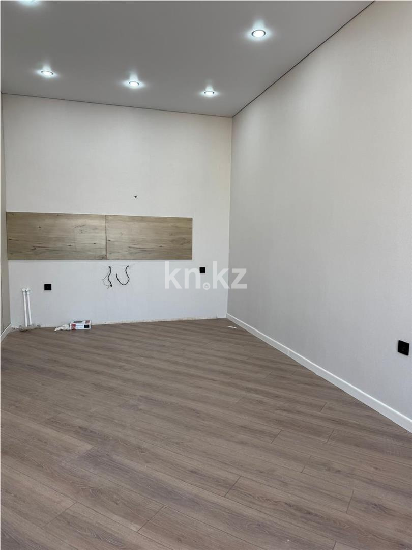 Продажа 2-комнатной квартиры, 40 м², ул. Муканова в Караганде - фото 3