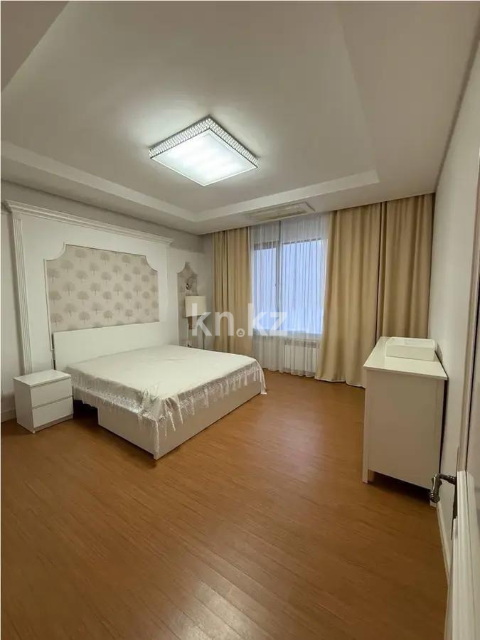 Продажа 4-комнатной квартиры, 174.8 м² в Астане - фото 2