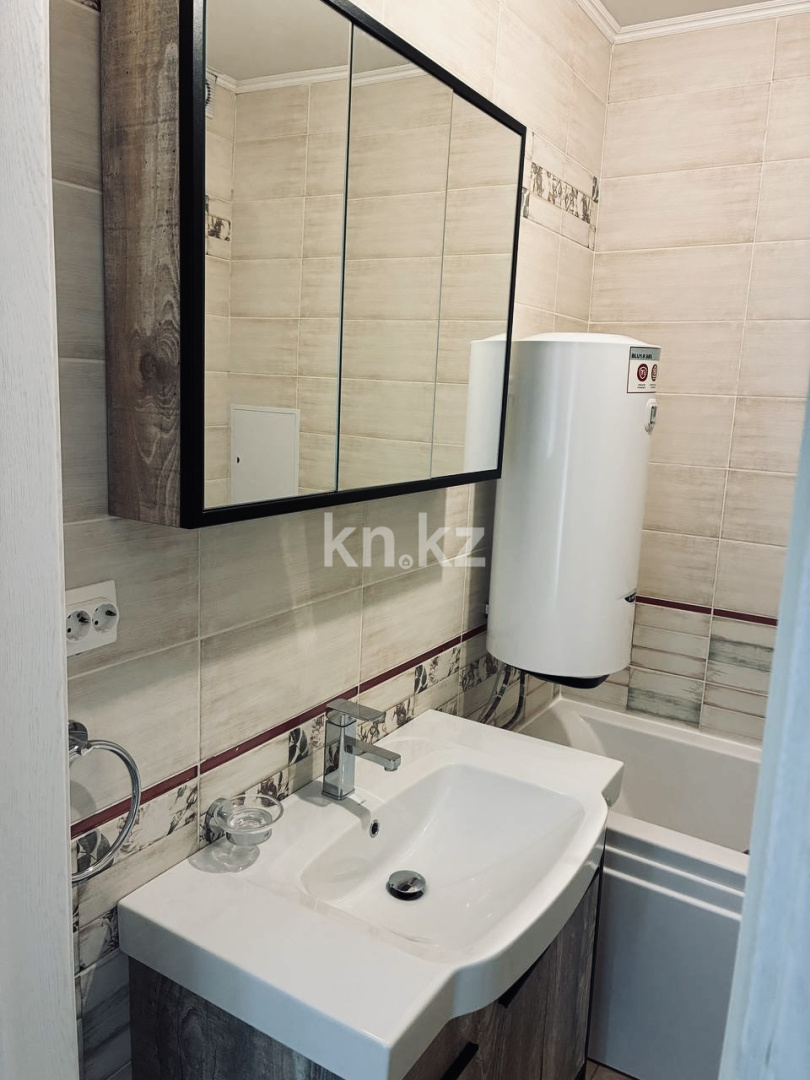 Аренда 4-комнатной квартиры, 100 м², ул. Кенесары хана, дом  98 в Алматы - фото 4