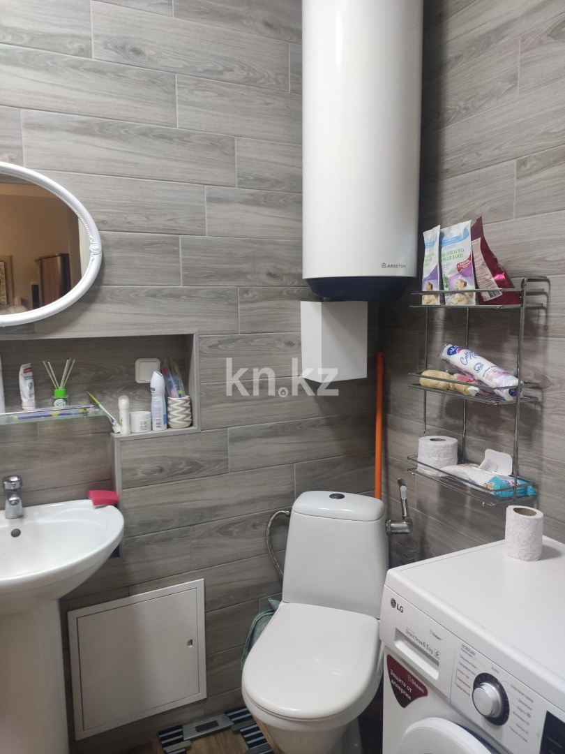 Продажа 3-комнатной квартиры, 77 м², ул. Лободы, дом  22 в Караганде - фото 3