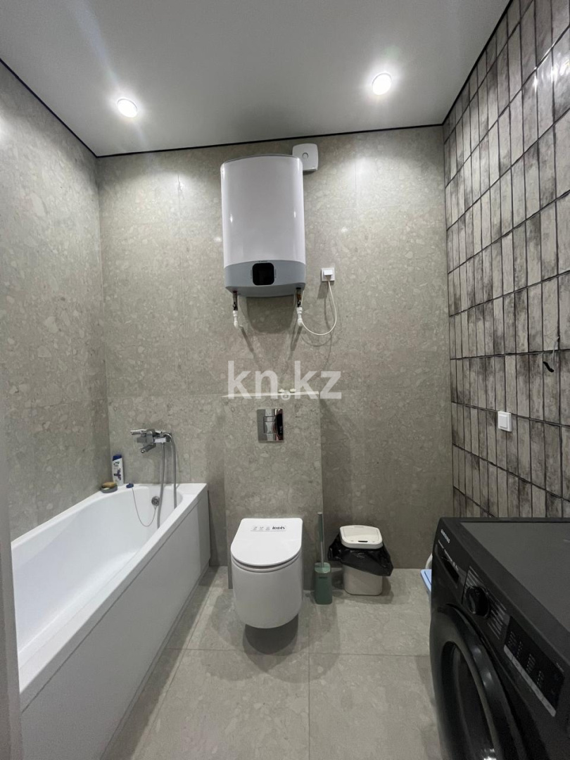 Продажа 3-комнатной квартиры, 97 м², мкр. Степной-4, дом  23/2 в Караганде - фото 10