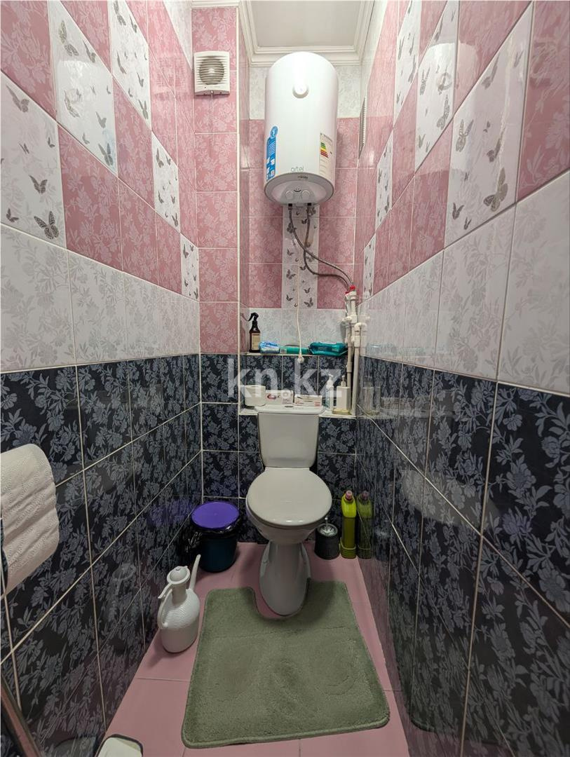 Продажа 2-комнатной квартиры, 50 м², 11 кв-л, дом  15 в Караганде - фото 8