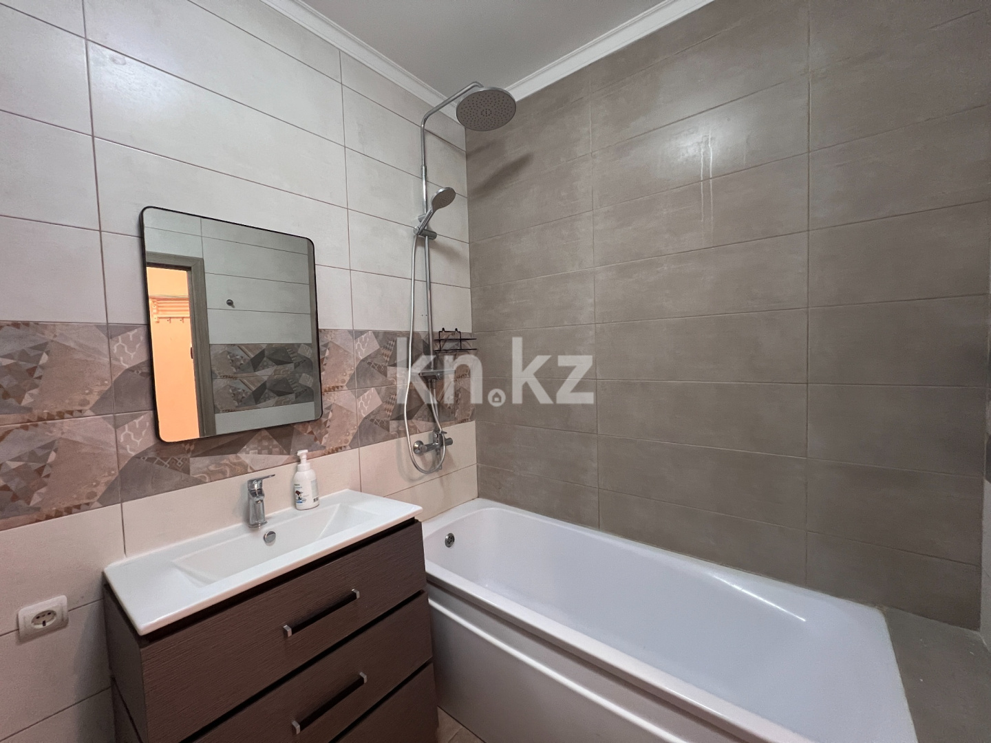Продажа 2-комнатной квартиры, 55 м² в Алматы - фото 6
