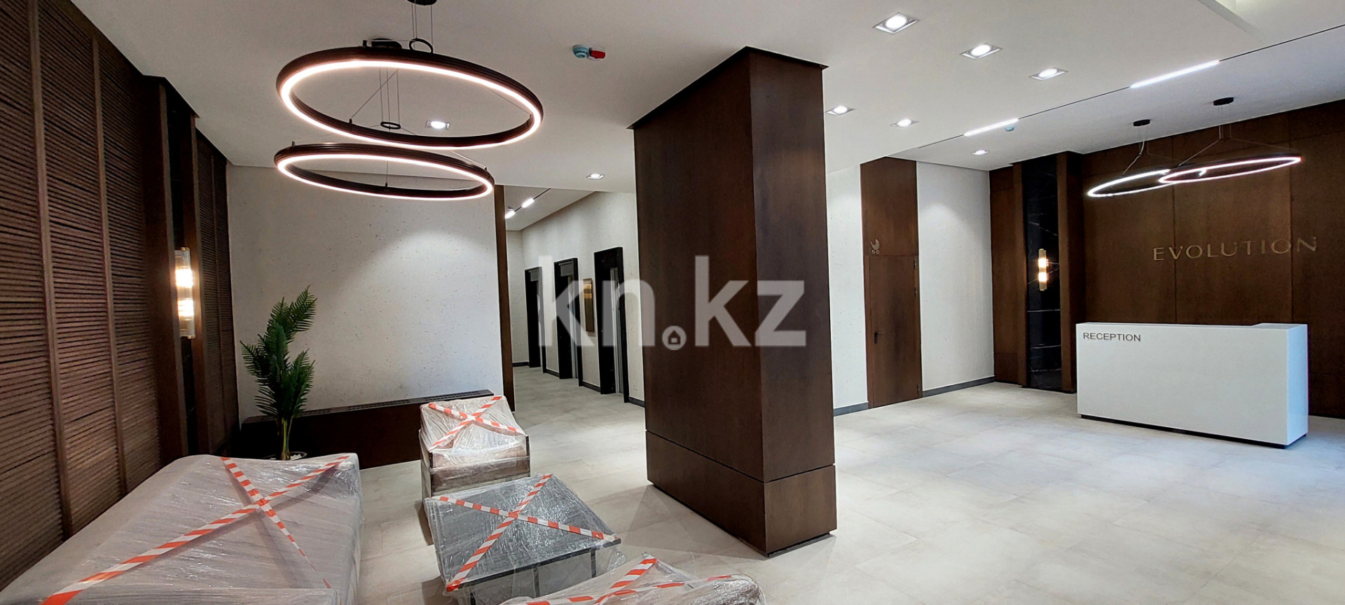 Продажа 4-комнатной квартиры, 120 м², пр. Туран, дом  39 в Астане - фото 2