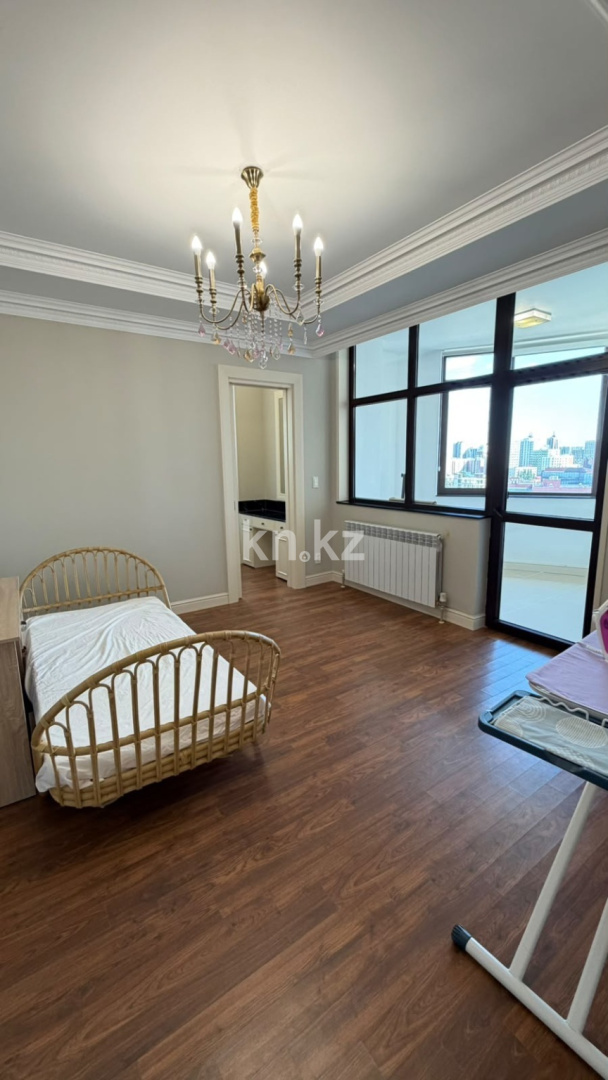 Аренда 4-комнатной квартиры, 225 м² в Астане - фото 19