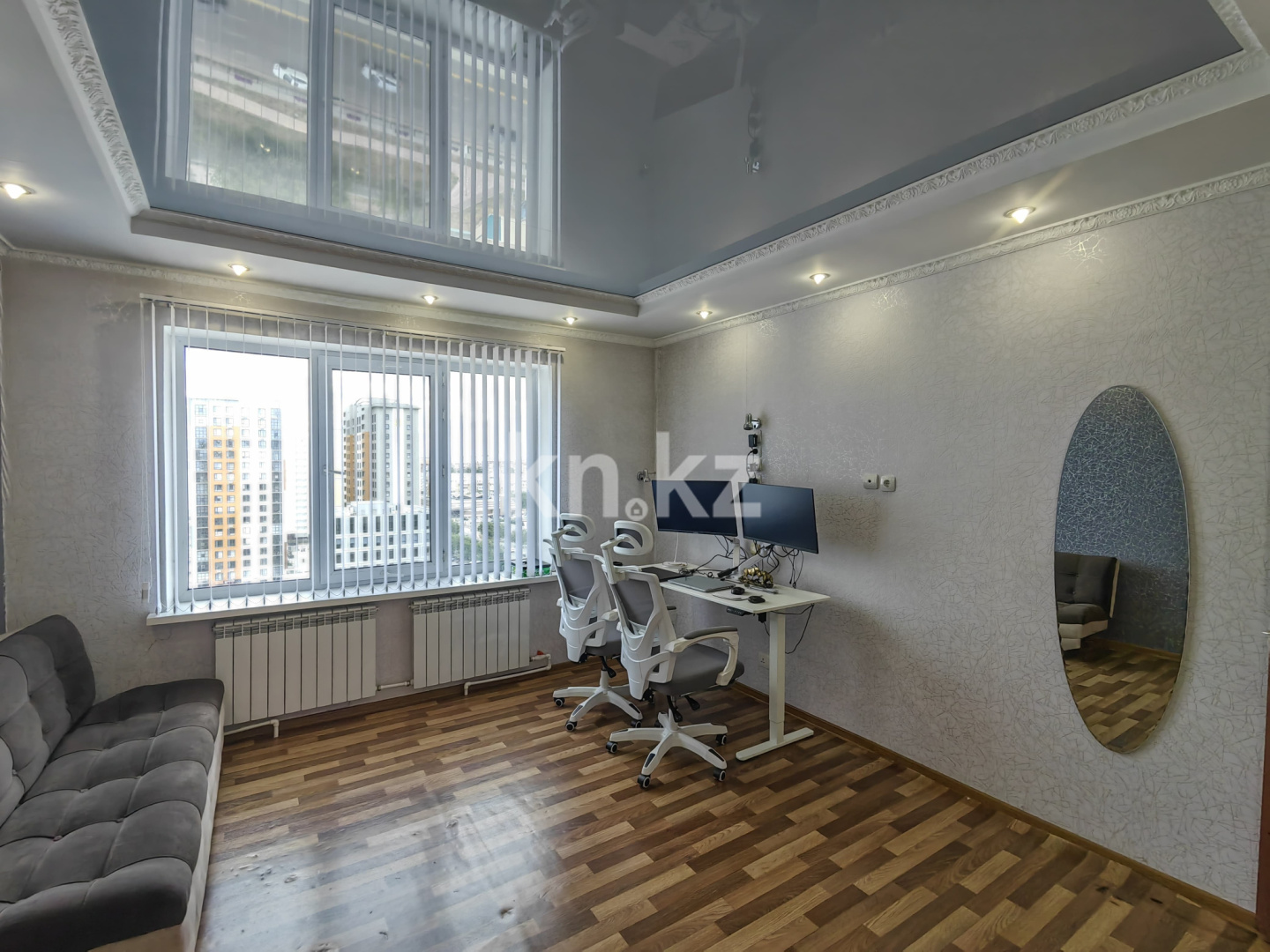 Продажа 4-комнатной квартиры, 122 м², пр. Республики, дом  40 в Караганде - фото 10