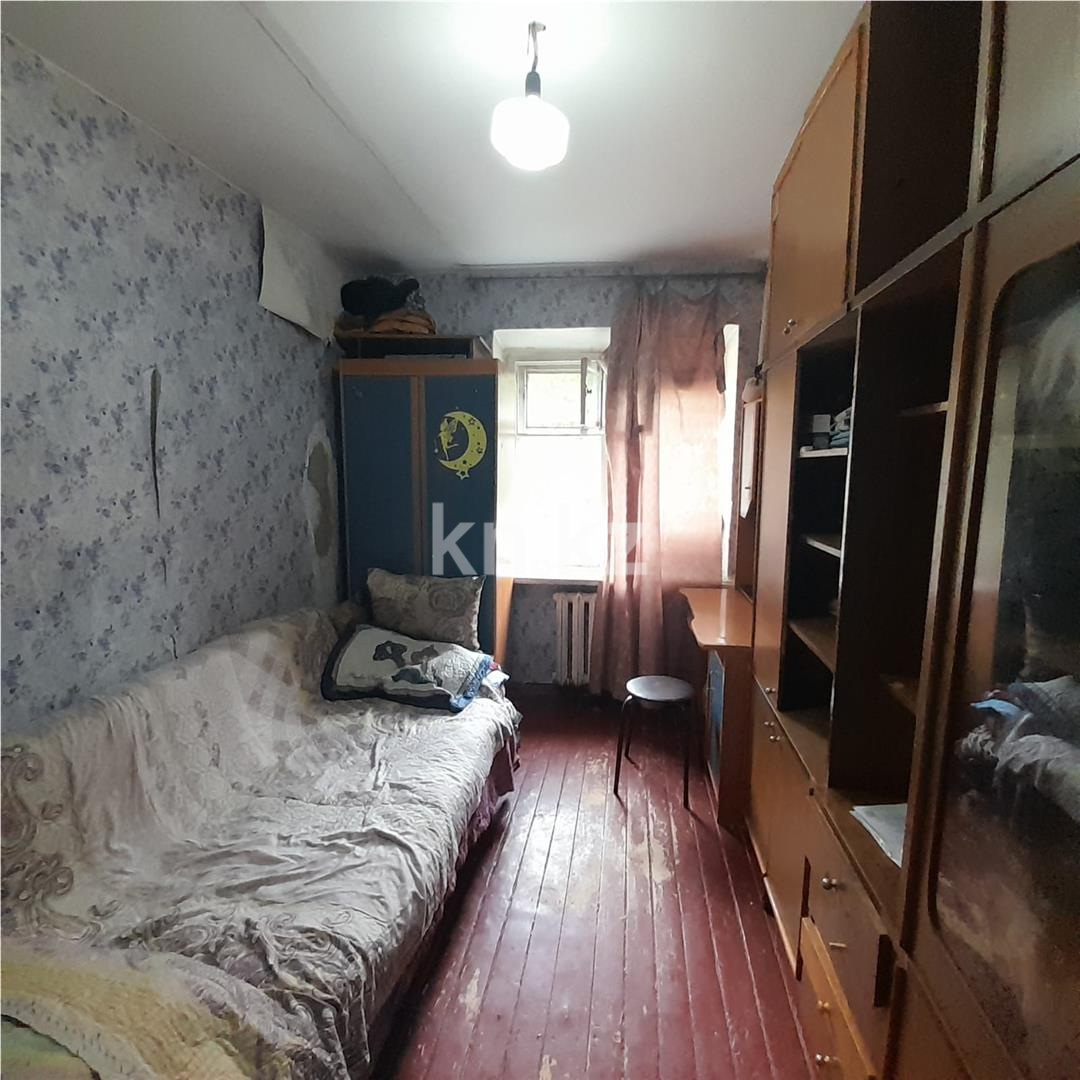 Продажа 4-комнатной квартиры, 60 м², мкр-н 21, дом  29 в Караганде - фото 3