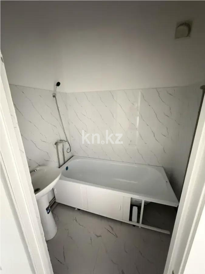 Продажа 2-комнатной квартиры, 87.4 м² в Алматы - фото 3