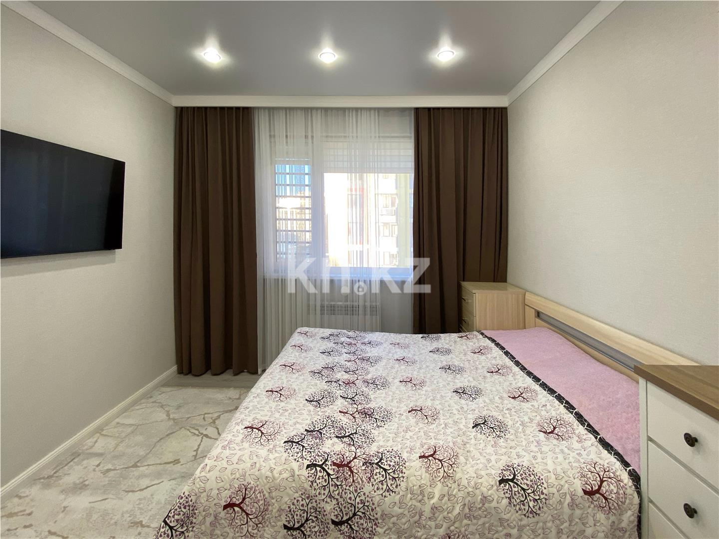 Продажа 4-комнатной квартиры, 99 м², пр. Туран в Астане - фото 4