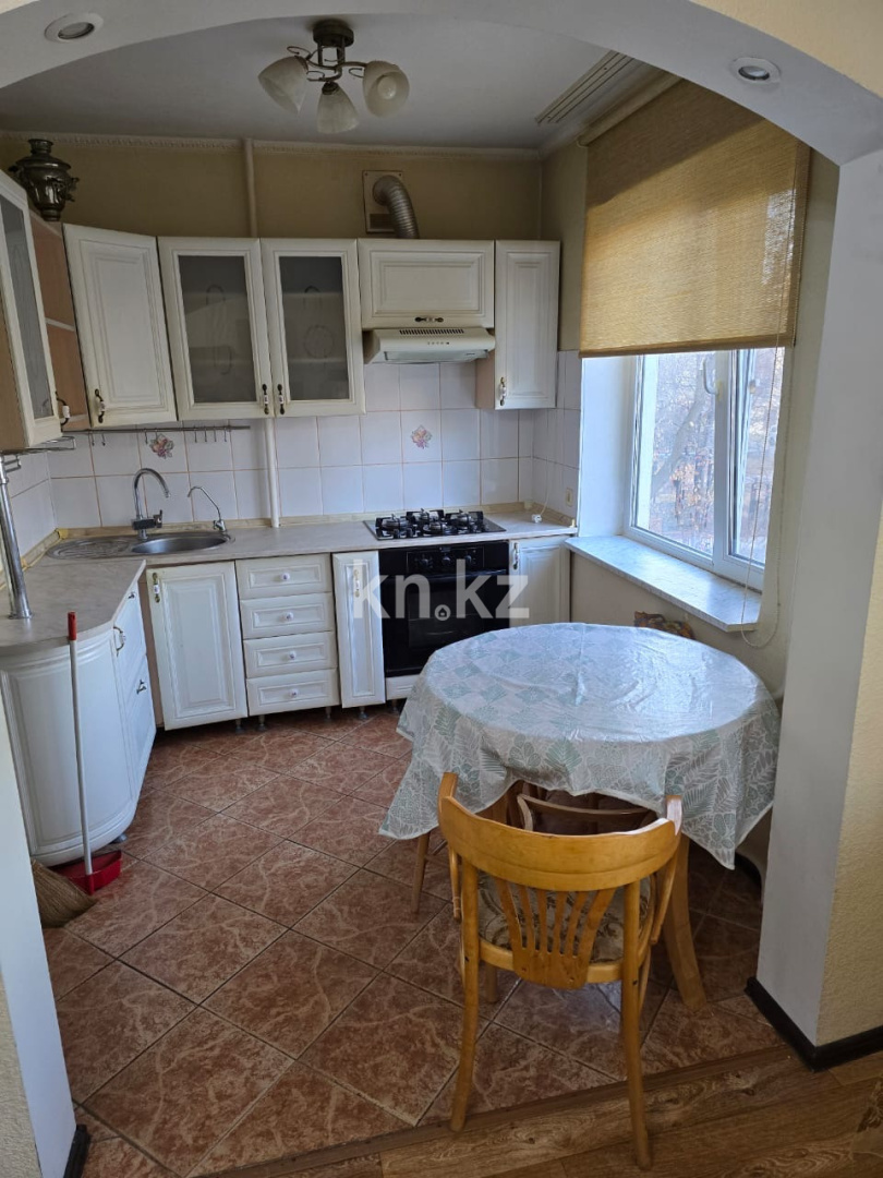 Аренда 3-комнатной квартиры, 65 м², пр. Женис, дом  18/1 в Астане
