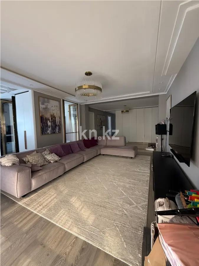 Продажа 4-комнатной квартиры, 150 м², мкр-н Самал-2, дом  16в в Алматы