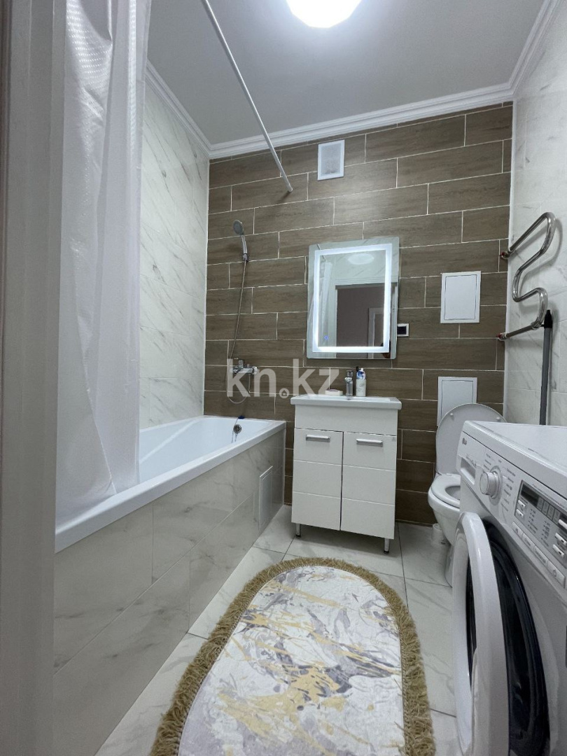 Аренда 1-комнатной квартиры, 37 м², ул. Аль-Фараби, дом  40/2 - пр. Улы Дала в Астане - фото 8