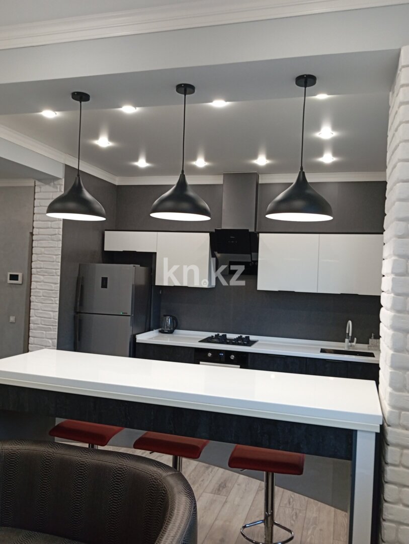Аренда 3-комнатного дома, 180 м² в Алматы