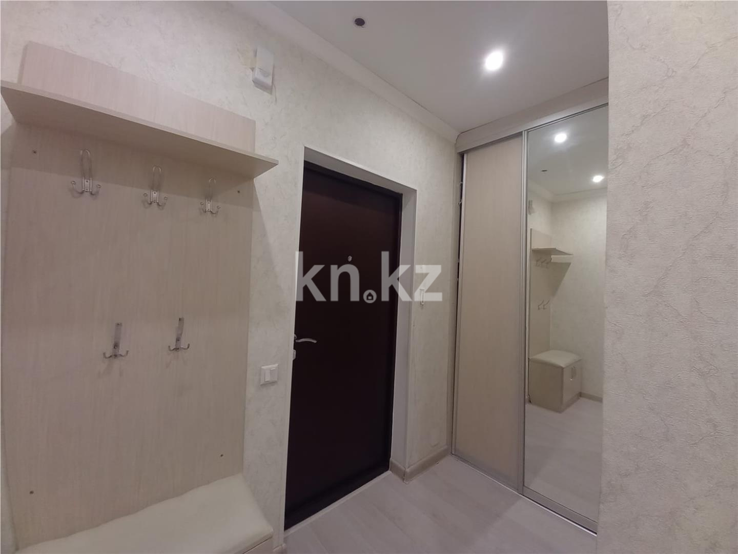 Продажа 1-комнатной квартиры, 37 м², ул. Айнакол в Астане - фото 5