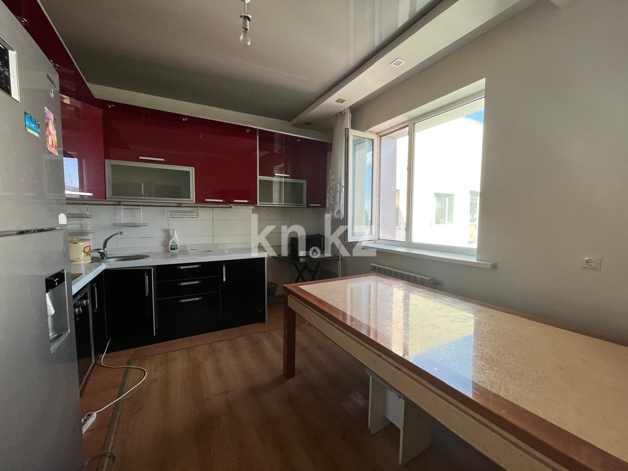 Аренда 2-комнатной квартиры, 92 м² в Астане