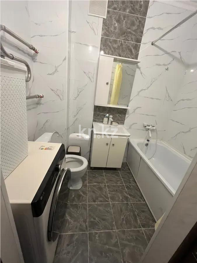 Продажа 1-комнатной квартиры, 38 м², ул. Нажимеденова, дом  37 в Астане - фото 3