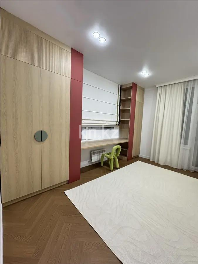Продажа 3-комнатной квартиры, 85 м², ул. Райымбек батыра, дом  2 стр в Астане - фото 2