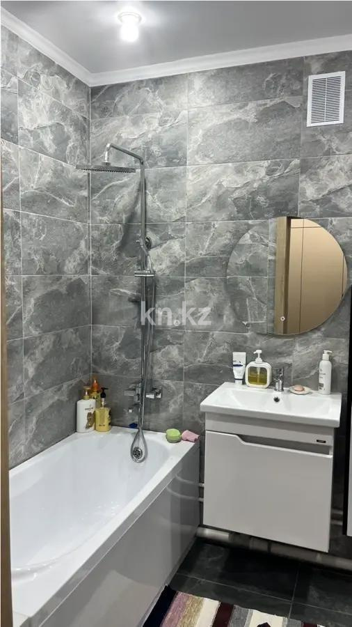 Продажа 1-комнатной квартиры, 41 м², мкр. Голубые Пруды, дом  3/2 в Караганде - фото 4