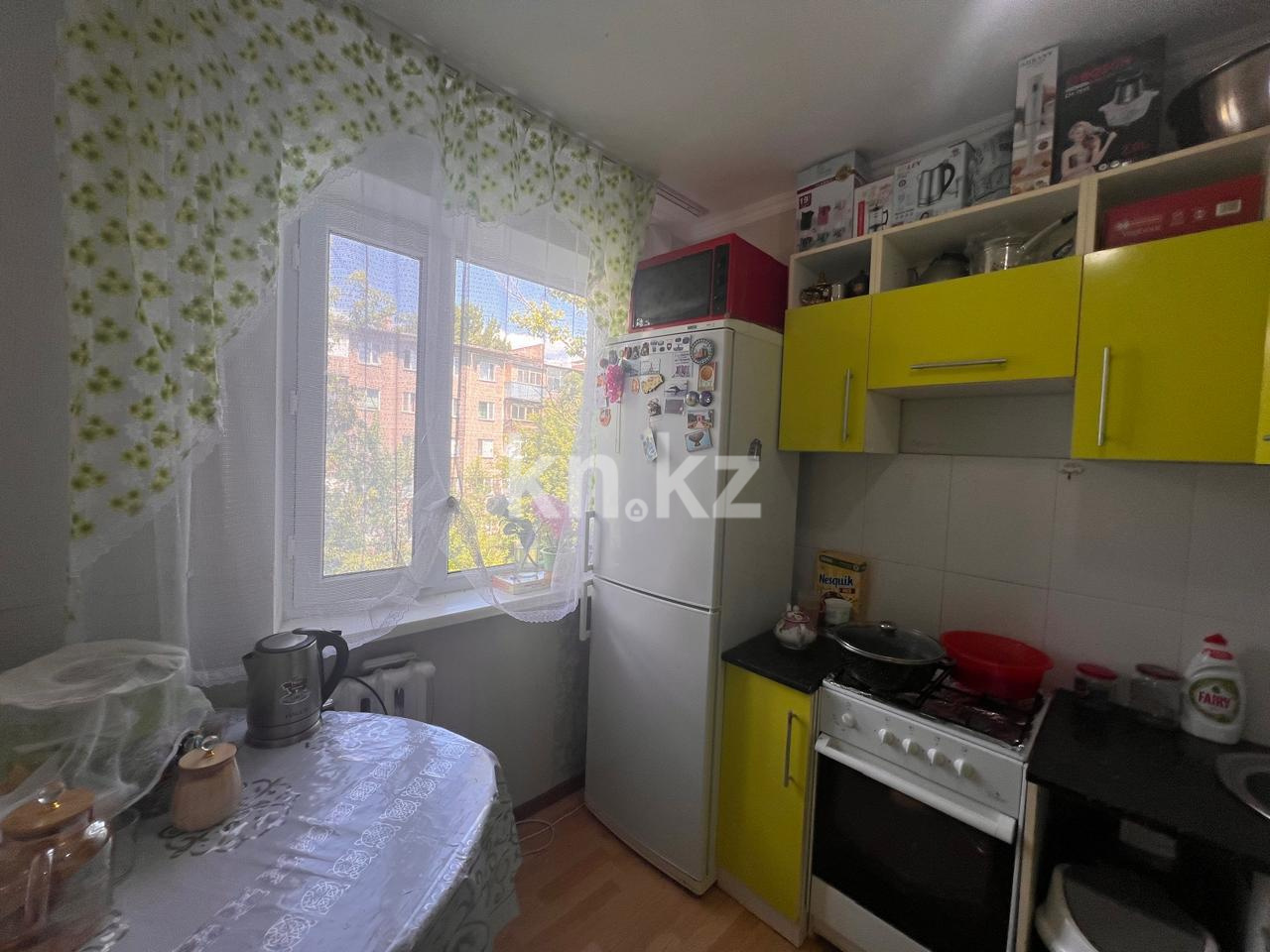 Продажа 3-комнатной квартиры, 47 м², мкр. Восток-2, дом  13 в Караганде - фото 3