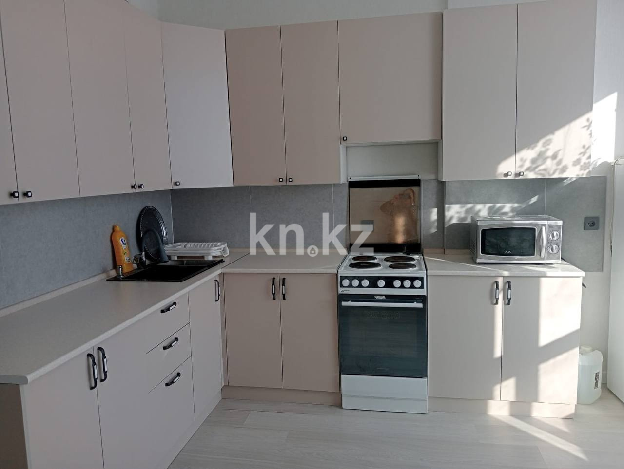 Аренда 1-комнатной квартиры, 43 м² в Астане