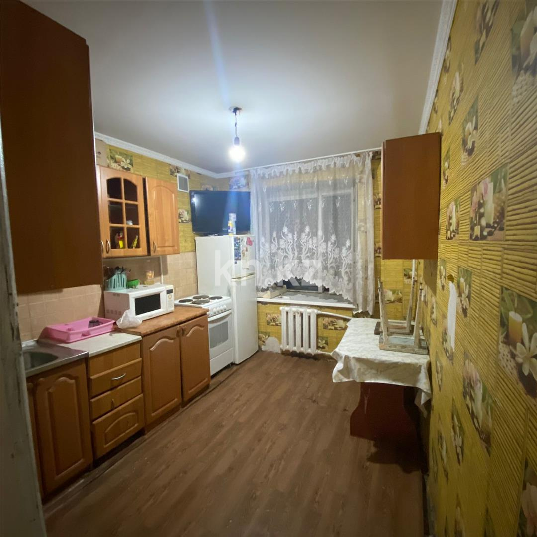 Продажа 3-комнатной квартиры, 63 м², мкр. Восток-2 в Караганде - фото 6