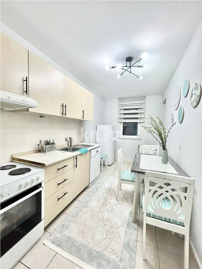 Продажа 2-комнатной квартиры, 64 м², мкр-н Аккент, дом  46 в Алматы - фото 3