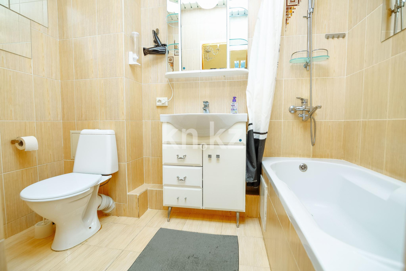 Аренда 3-комнатной квартиры посуточно, 90 м² в Астане - фото 10