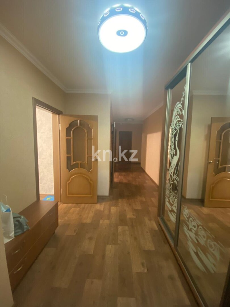 Продажа 3-комнатной квартиры, 98.2 м² в Караганде - фото 25