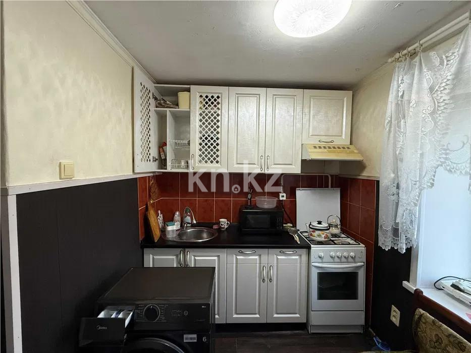 Продажа 3-комнатной квартиры, 56 м², пр. Строителей, дом  25 в Караганде - фото 3