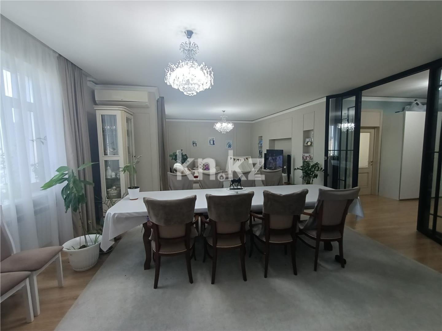 Продажа 5-комнатной квартиры, 200 м² в Астане - фото 4