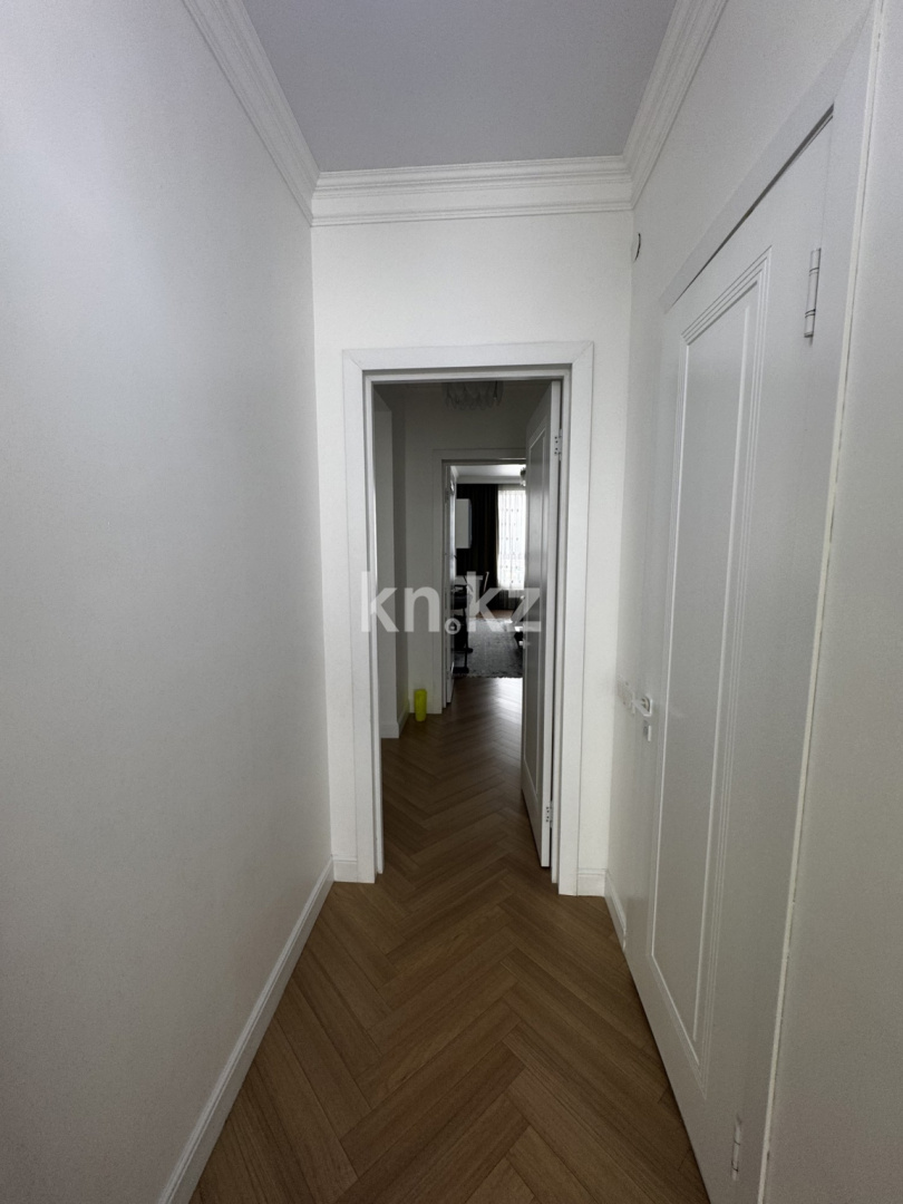 Продажа 3-комнатной квартиры, 111 м², ул. Утеген батыра, дом  11В в Алматы - фото 27