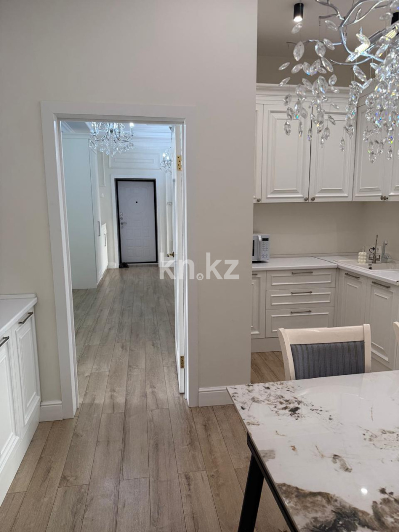 Продажа 4-комнатной квартиры, 140 м², ул. Бокейхана, дом  3б - Керей Жанибек Хандар в Астане - фото 14