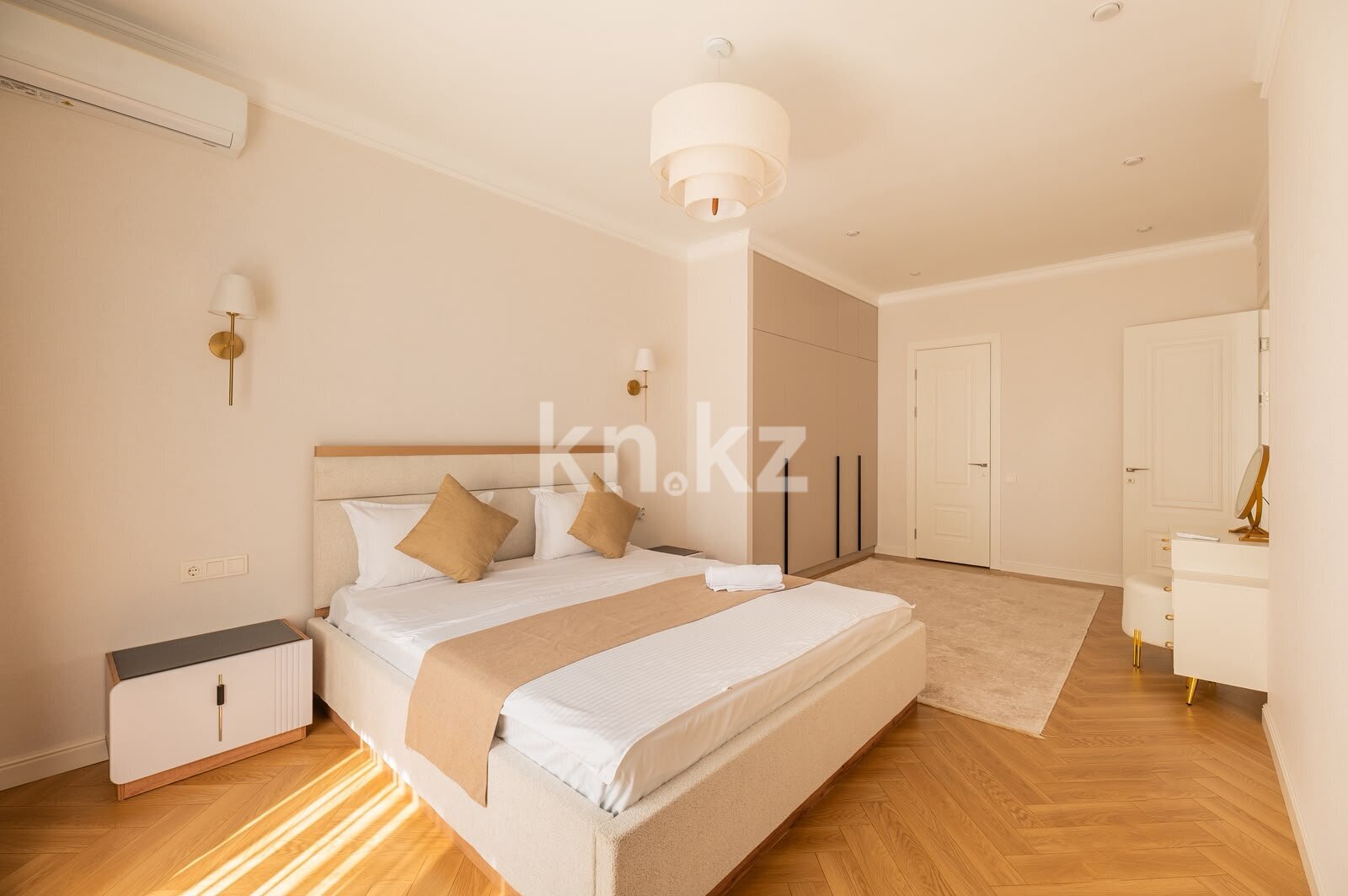 Аренда 3-комнатной квартиры посуточно, 85 м² в Алматы - фото 13