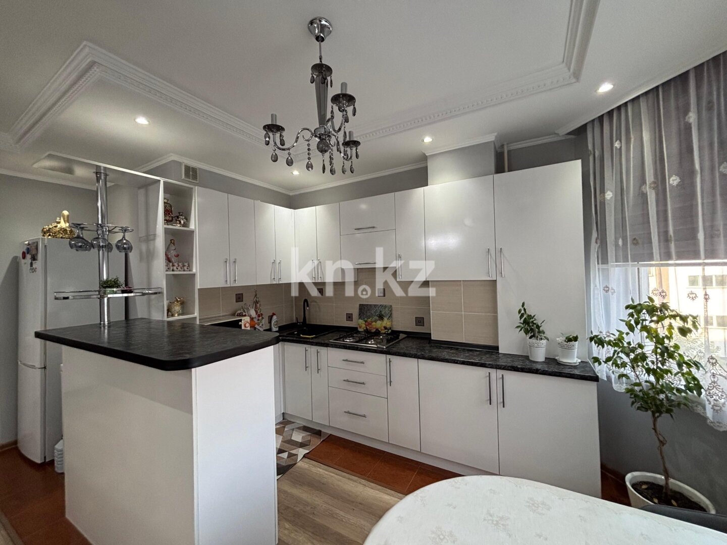 Продажа 2-комнатной квартиры, 60 м² в Алматы